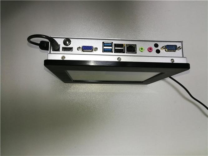 8寸i7無風扇平板電腦 嵌入式工業計算機制造商的工控電腦產品解析